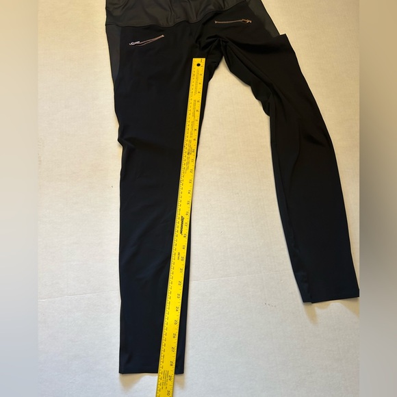 ADAY Throw It Higher - Legging w/Technical silk OEKO-TEX Size Large - Picture 13 of 15